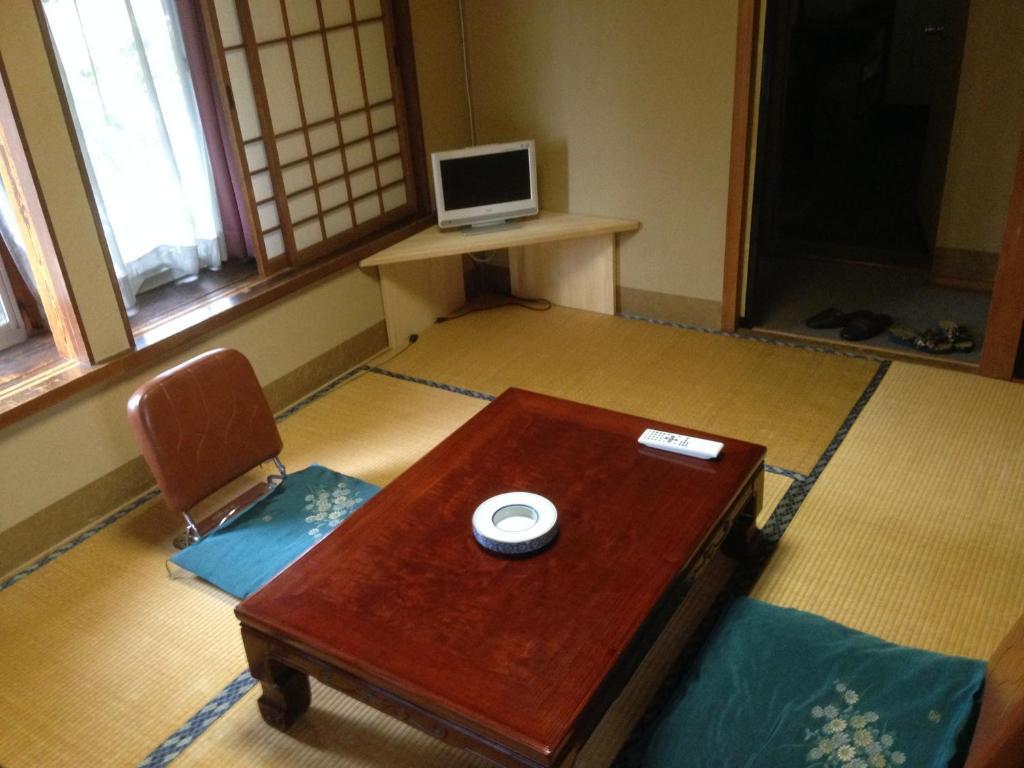 Chuokan Shimizuya Ryokan Nagano Rom bilde